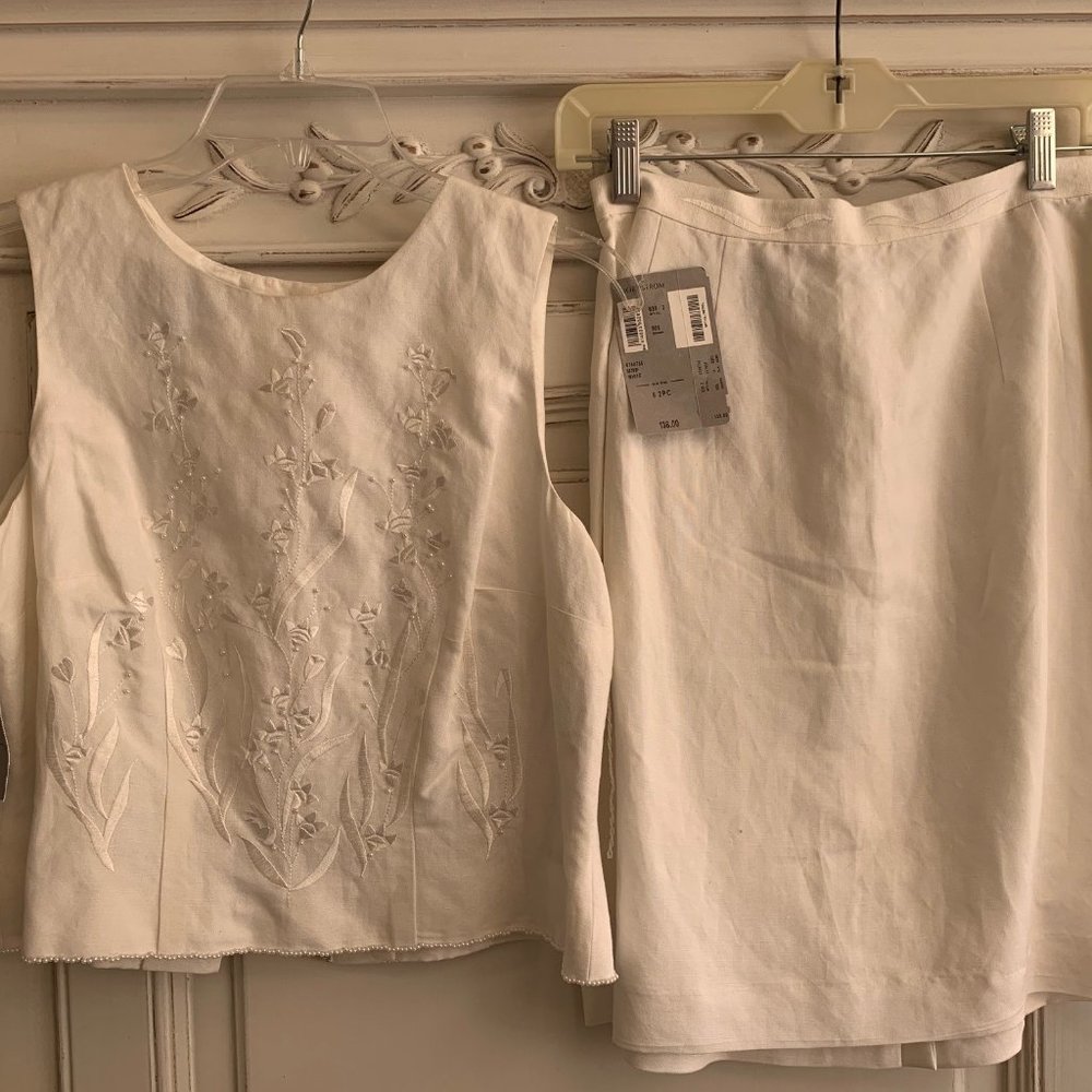 Donna Morgan 2-piece outfit with tags